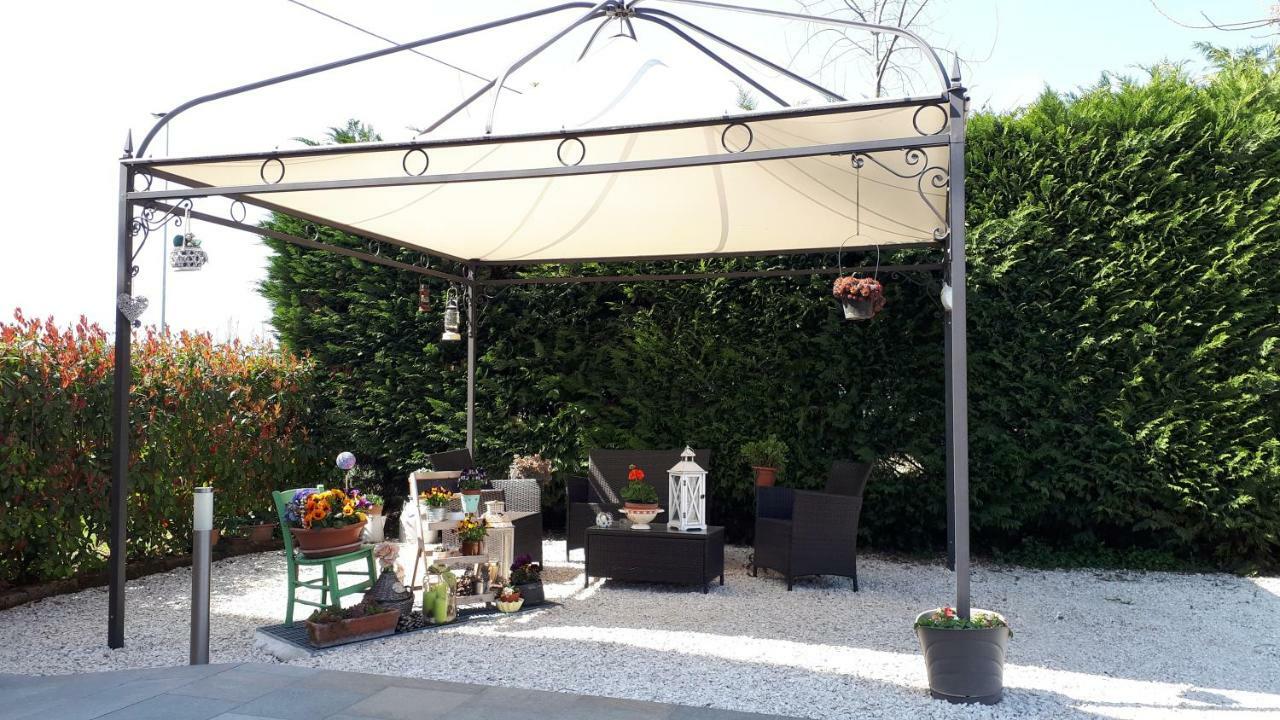 B&B A casa di Eleonora Villafranca di Verona Exterior foto